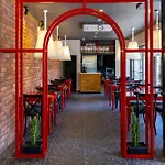 7inn Hotel