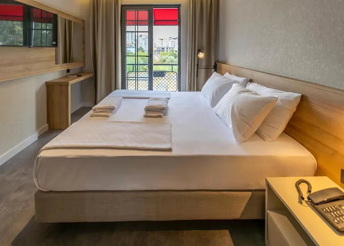 7inn Hotel