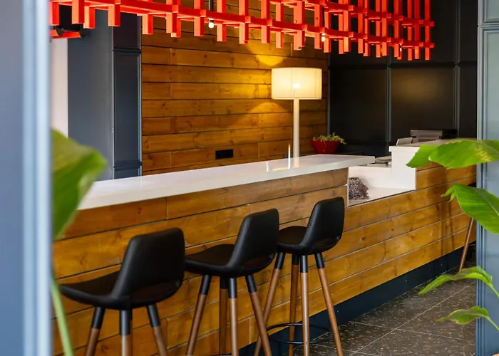 7inn Hotel